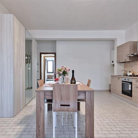 Venice Miramare Residence Zelo Екстериор снимка