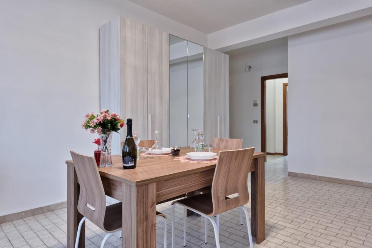Venice Miramare Residence Zelo Екстериор снимка